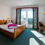Tennis Golf Hollrigl 4* Kottingbrunn
