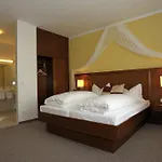 Tennis Golf Hollrigl 4* Kottingbrunn