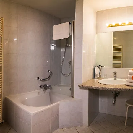 Tennis Golf Hoellrigl 4*