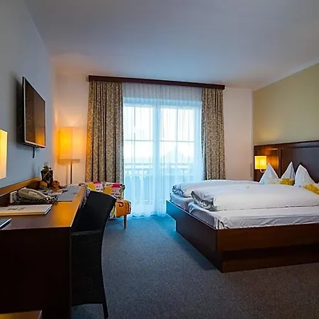 Hotel Tennis Golf Hoellrigl 4*