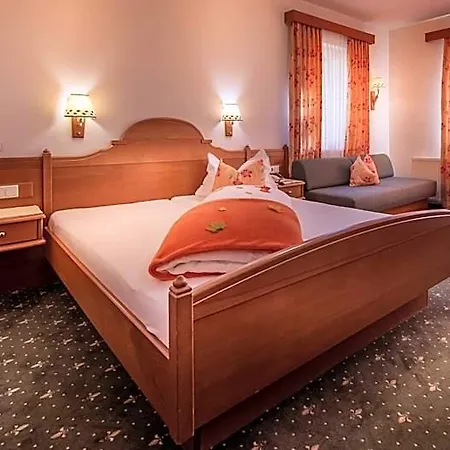 Tennis Golf Hollrigl Hotel