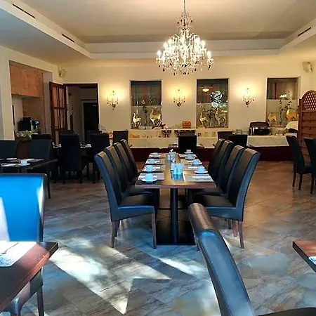 Hotel Tennis Golf Hoellrigl Kottingbrunn