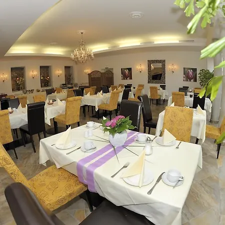 Tennis Golf Hoellrigl 4*