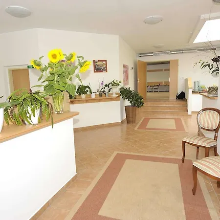 Tennis Golf Hoellrigl 4* Kottingbrunn