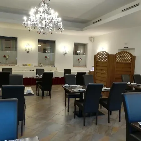 Hotel Tennis Golf Höllrigl Kottingbrunn
