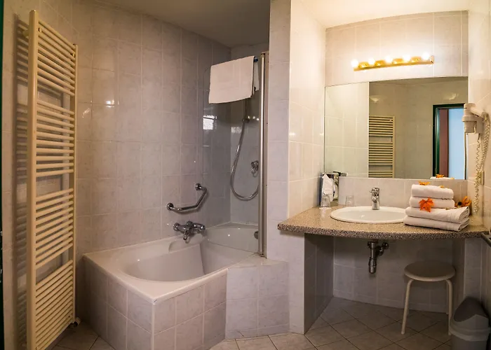 Tennis Golf Hoellrigl 4*