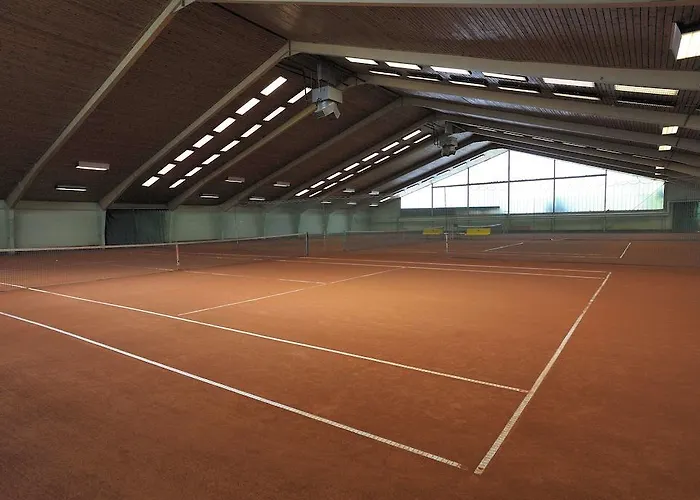 Hotel Tennis Golf Hoellrigl Kottingbrunn