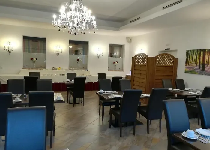 Hotel Tennis Golf Hoellrigl Kottingbrunn